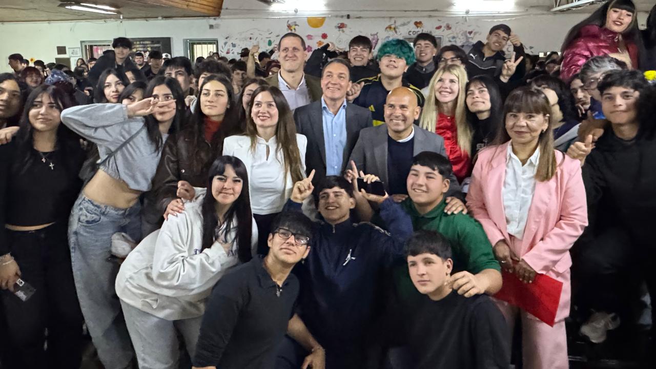 Intendente Andrés Watson: “Este Congreso demuestra que la comunicación es un derecho fundamental para la democracia”